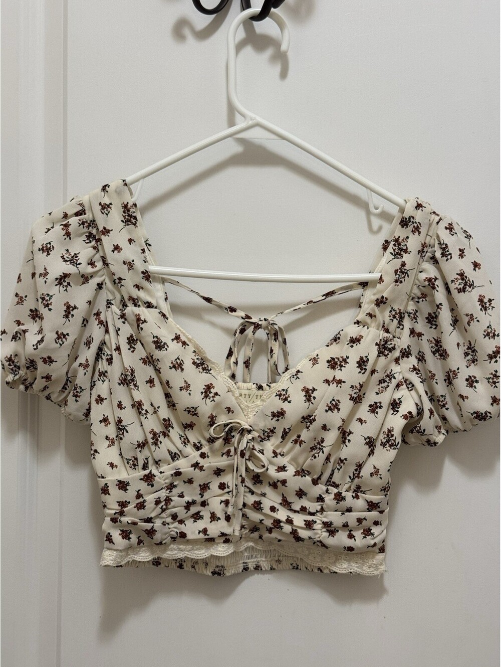 Thirty Third LA Womens XS Floral Crop Top Puff Sleeve Cottagecore Coquette Cream